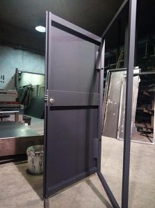 Металнa вратa със секретна брава Anbo – един лист ламарина 2